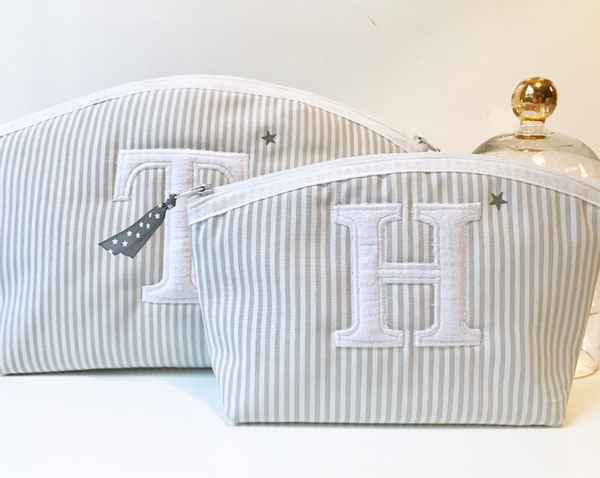 atelier couture lyon, cadeau enfant lyon, coussin lyon, décoration lyon, boutique deco lyon, baby shower lyon, magasin enfant lyon, cadeau personnalisé lyon, magasin pour bébé lyon, idée cadeau lyon, couturière lyon, idée cadeau originale lyon, magasin de décoration lyon, dragées lyon, magasin deco lyon, atelier lyon, boutique coco vanille, coussin lyon, broderie lyon, magasin bébé lyon