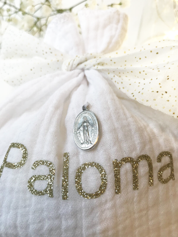 atelier couture lyon, cadeau enfant lyon, coussin lyon, décoration lyon, boutique deco lyon, baby shower lyon, magasin enfant lyon, cadeau personnalisé lyon, magasin pour bébé lyon, idée cadeau lyon, couturière lyon, idée cadeau originale lyon, magasin de décoration lyon, dragées lyon, magasin deco lyon, atelier lyon, boutique coco vanille, coussin lyon, broderie lyon, magasin bébé lyon