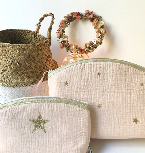 Petite Trousse De Toilette Rose Poudre Atelier Coco Vanille Petite Trousse De Toilette Rose Poudre Atelier Coco Vanille