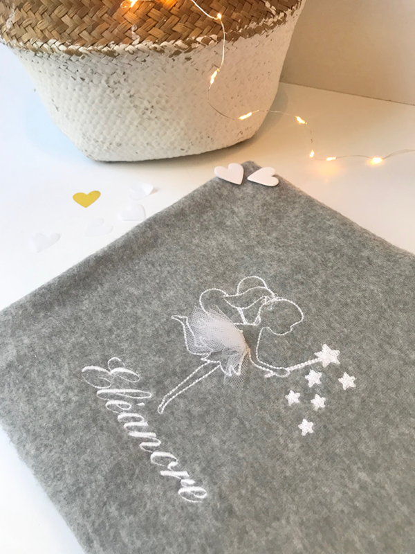 atelier couture lyon, cadeau enfant lyon, coussin lyon, décoration lyon, boutique deco lyon, baby shower lyon, magasin enfant lyon, cadeau personnalisé lyon, magasin pour bébé lyon, idée cadeau lyon, couturière lyon, idée cadeau originale lyon, magasin de décoration lyon, dragées lyon, magasin deco lyon, atelier lyon, boutique coco vanille, coussin lyon, broderie lyon, magasin bébé lyon