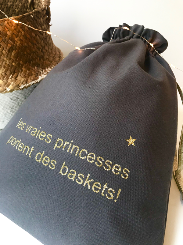 atelier couture lyon, cadeau enfant lyon, coussin lyon, décoration lyon, boutique deco lyon, baby shower lyon, magasin enfant lyon, cadeau personnalisé lyon, magasin pour bébé lyon, idée cadeau lyon, couturière lyon, idée cadeau originale lyon, magasin de décoration lyon, dragées lyon, magasin deco lyon, atelier lyon, boutique coco vanille, coussin lyon, broderie lyon, magasin bébé lyon